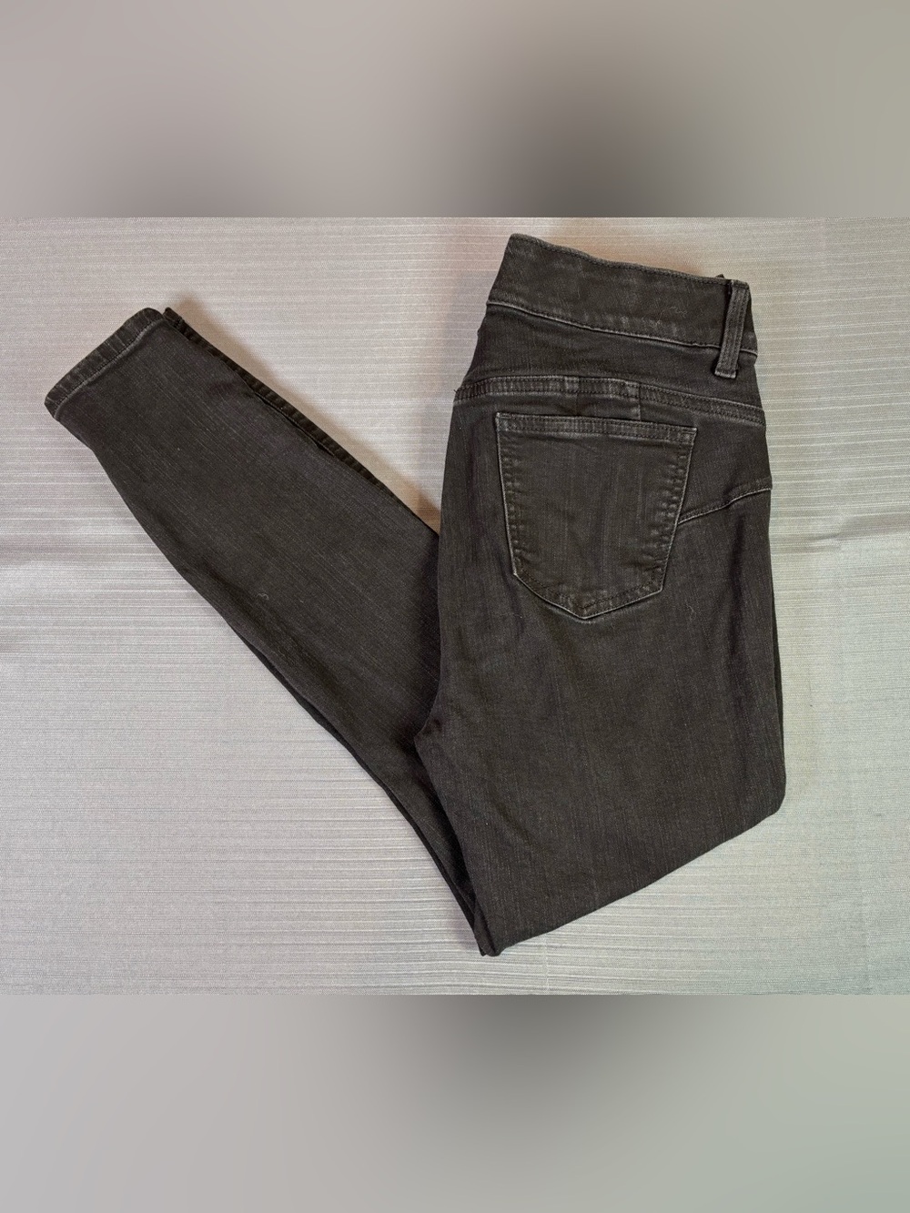 Torrid Bombshell Skinny Jeans Women’s Size 10S Black Wash Stretch Denim